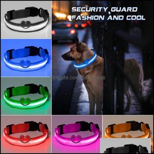 Moda LED Nylon Dog Collar Cat Huness Miga Light Up Night Safety Pet Collar MTI Kolor XS-XL Rozmiar Akcesoria Boże Narodzenie Drop Drop