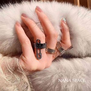 Wholesale personalized rings women for sale - Group buy Western Empress Dowager s Saturn Pin with Diamond Personalized Simple Gold plated Ring for Men and Women