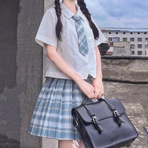 Completi di abbigliamento College Style JK Uniform Suit Pantaloni a vita bassa femminili Papillon Camicia Top Sweet Plaid Gonna a pieghe Set in due pezzi School Girl UniformClot