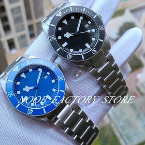 Super Factory Sales Watch Klasyczny szczotkowana stal 42 mm Czarny niebieski Obrotowa luneta Mechaniczny 25600 Mechanizm automatyczny Moda nurkowanie Męskie zegarki na rękę Zegarki na prezent