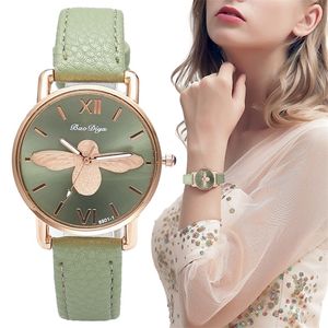 Einfache Kleine Biene Design Frauen Uhren Vintage Grün Leder Damen Luxus Armbanduhren Mode Lässig Weiblichen Quarzuhr 220701