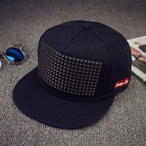 3 renk Plastik Üçgen Beyzbol Kapağı Hip Hop Erkekler ve Kadınlar İçin Düz Kartlı Snapback