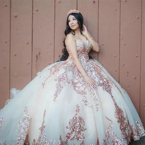 Abiti da quinceanera in oro rosa di lusso con paillettes applique scollo a cuore abito da ballo da ballo su misura abiti con volant 16 15 anni ragazza corsetto abito da festa formale 2022