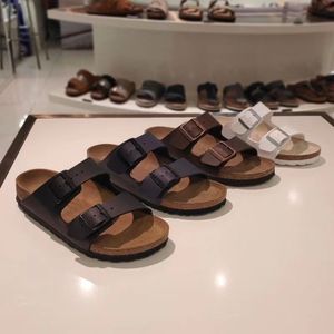 2022 Arizona Soft Footbed Nubuck Leather Designer Men Women Sandal Summer Beach Slides Leisure Outdoor Flat Slippers