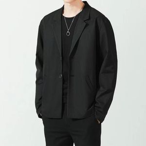 男性の日本のゆるいスーツジャケットカジュアルソリッドシンロングスリーブ男性スマートビジネスのためのシングルブレストコートトップ