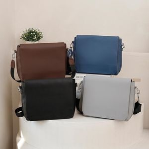 مصممون الرجال الأزياء حقيبة crossbody عالية الجودة رسول حقائب اليد موضوع pu إلكتروني غلق بمشبك بوليستيرمولت وظيفة رفرف جيب حقيبة الكتف