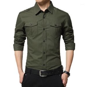 Roupas masculinas 2022 Militar de algodão puro camisa de manga longa Epaulets casuais com bolsos duplos camisas de cores sólidas