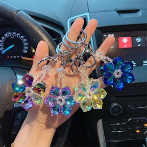 Crystal Snowflake Car Keychains Fashion Flower Key Rings Chains Women Personality Pendant Keyrings Jewelry Car Keys Holder Bag Charm Accessories Silver Metal Gift