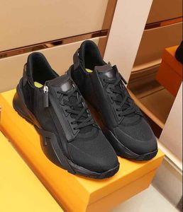 Mocka nylon män sneakers casual skor mäns komfort lyx mesh ljus gummi sula tech-tyg skateboard utomhus trevliga perfekta märken sport glid-på tränare