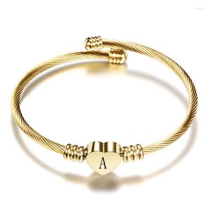 Bangle Fashion Girls Gold Color Aço inoxidável Coração com letra Inicial Charmos do alfabeto Bracelets para mulheres 1141Bangle Kent22
