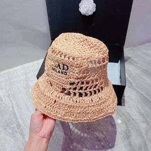 Designer Women Bucket Hats Hand Made Knitted Hat Outdoor Dress Sun Prevent Bonnet Beanie Cappelli Firmati Baseball Caps 4 Style 2206291XQ