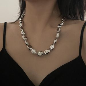 Chokers Sweet Cool Style Three-dimensional Heterosexual Irregular Pearl Stitching Necklace Light Luxury Clavicle Chain