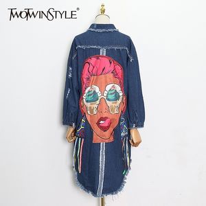 Twotwinstyle Print Cartoon Womens Windbreaker Lapel Collar長袖パッチワークTassel Hollow Out Denim Trench Coats 201030