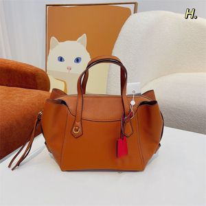 Yeni Moda Kadın Omuz Çantaları Tasarımcı Crossbody Messenger Çantası Orijinal Deri Çanta Kahverengi Tavalar Tasarımcı Çanta Kadın Hobos Cüzdan Lady debriyaj Çantalar