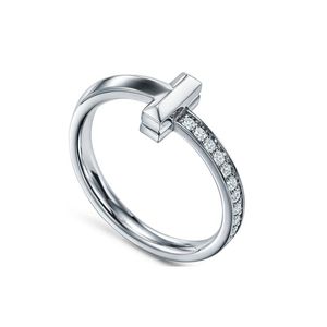 Luxus -Designer -Band Ringe 925 Silber CZ Diamond Brief t Women Ring Fashion Classic Jewelyn05p