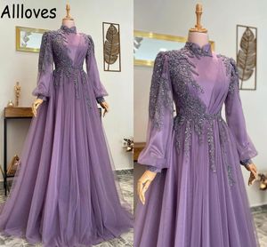 Lila Dubai Arabische muslimische Ballkleider mit langen Ärmeln, glitzernden Kristallen, Perlen, A-Linie, Abendkleider, Stehkragen, Falten, marokkanischer Kaftan, Robe de Soiree CL0563