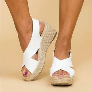 أحذية الأوتاد للنساء عالية الكعب الصنادل أحذية الصيف Flip flop chaussures femme منصة منصة بالإضافة إلى حجم 3443 210226