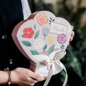 1pcs çiçek buket şekilli sert karton kutu hediye için mevcut ambalaj doğum günü yıldönümü hediye sarma malzemeleri