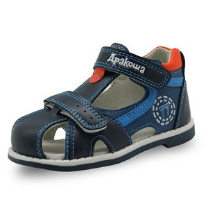 Apakowa Summer Kids Buty marka zamkniętej palców maluchów sandały ortopedyczne pu skóra sandały dla dzieci buty 220427