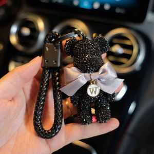 Keychains Luxury Creative Rhinestone Bear Keychain Fashion Punk Animal Keyring for Woman Car Bag Pendant Key Chains Couple Gift Wholesale AA