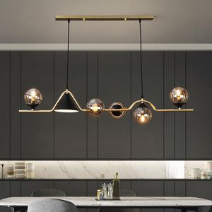 Deckenleuchten Moderne LED-Kronleuchter für Esszimmer Restaurant Küche Bar Nordic Glaskugel Anhänger Innenbeleuchtungskörper
