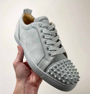 Hurtowe kolce luksusowe luksusowe buty swobodne butowniki Stunki Spikes Junior Low Top Sneaker Treaker Sports Treners Grey Black White z pudełkiem Rozmiar 35-47