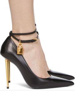 Tomfords-Pump feminino Sandálias Bombas saltos de cadeado preto panturrilhas pretas couros de salto salto pontado no tornozelo tirp strap pin-buckle