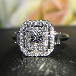 Cluster Rings Goldr Ring 1ct D VVS Moissanite Engagement&Wedding Jewellery With Certificate 022Cluster