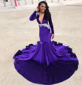 Purple Velvet Mermaid Prom Dresses 2022 Deep V Neck Appliced ​​Pärlade långa ärmar Kvällsklänningar plus Sweep Train Formal Party Dress