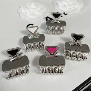 2022 Novos grampos de metal para mulheres joias de cabelo rosa branco preto cores grampos de design para meninas clipes laterais P066