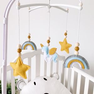 Dekorativa föremål Figurer Baby Crib Mobile Felt flygplan Molnleksaker för tjejpojke sängklocka tak hängande pendelle sovrum barnkammare deco