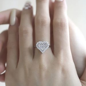 贅沢なシンプルな心925スターリングシルバーリングの結婚指輪5a立方座ジルコニアファッション女性デザイナーダイヤモンドラブリングジュエリーレディパーティーギフトボックスサイズ5-10