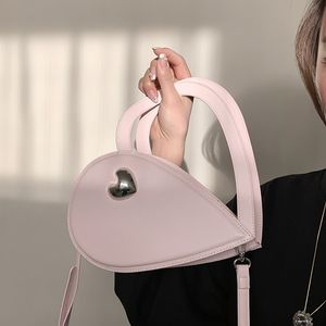이브닝 가방 틈새 디자인 오목한 형상 lov 휴대용 여성 2022 새로운 스타일 크로스-신체 핸드백 간단한 단색 싱글 숄더백