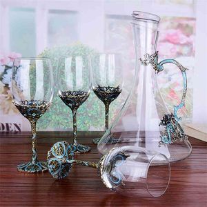 European Vintage Enamelled Wine Glass Set Crystal Glasses Red Wine Glasses Champagne Glasses goblet decanter Wedding Gift Box 210326