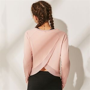 Oネック長袖メッシュヨガシャツ女性バックスプリットクロスラップフィットネスTシャツと親指穴トレーニングトップ女性スポーツウェアT200401