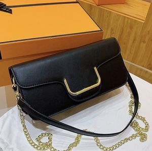 Bolsas de embreagem femininas Bolsa de baguete axilares da banda de banheira da cadeia de envelopes da Lady Lady Lady Vintage Casual Totes Shopping Square Moed