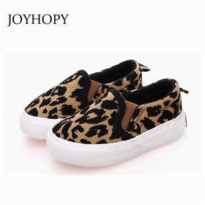 Spring Kids Shoes Boys Girls Casual Shoes Fashion Leopard Print Comfortable Canvas Shoes Children Sneakers Slip On Loafers 220805