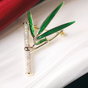 Bamboo Leaf Pins Luxulry Crystal Rhinestones Brooches Cardigan Suit Badge Fashion Jewelry Gifts for Women Accessories