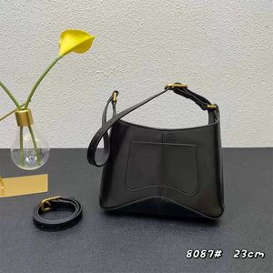 Skórzane losowe torby designerskie metalowe konstrukcje regulowane torby na ramię damskie portfele Wysokiej jakości moda torba komunikacyjna szybka dostawa