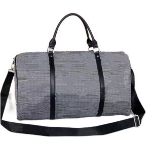 Popolare Designer di lusso 50CM Borse da viaggio Grande capacità Uso generico Donna Uomo Pelle Pu Carry Bagaglio Striscia Famosa tracolla Borsone Messenger 071