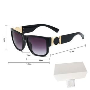 Högkvalitativ kvinnors solglasögon lyxdesigner Mens Sun Glasses 4369 UV -skydd Män Eglasklass Gradient Metal gångjärn Fashion Style Women Spectakles med lådor