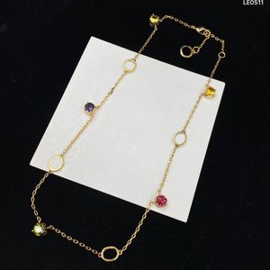 Braccialetti di design superiore Bracciale con lettera Gioiello di cristallo per set regalo da donna Orecchini a catena placcati in oro di alta qualità Fornitura di gioielli linkA