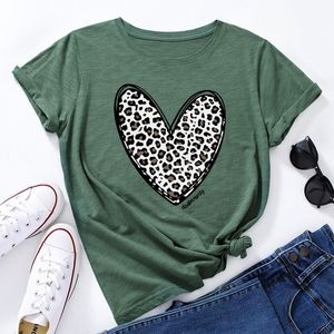 Летние женщины хлопок 100% футболки с коротким рукавом мода сердца леопардовый принт женские повседневные графические одежды женские обычные Tee Tops 220411