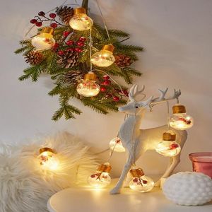 Strings Christmas Light String LED Ball Type Bulb Red Fruit Pine Needle Decorazione dell'albero di Natale Batterie PoweredLED StringsLED