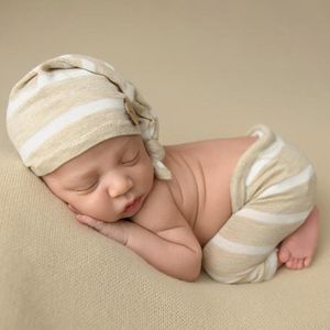 Flokati Studio Po ShootCaps Caps Hüte 2 Teile/satz Gestrickte Streifen Born Pography Requisiten Hut Hosen Unisex Baby Kleidung Zubehör Outfits