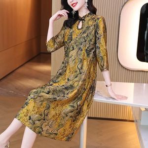 Sıradan elbiseler ağır ipek elbise dişi 2022 bahar Çin retro toka mizaç etek baskılar o boyun geniş karısı dresscasual