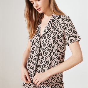 Trendyol Set pigiama in maglia con motivo a cuori THMSS21PT0612 220511