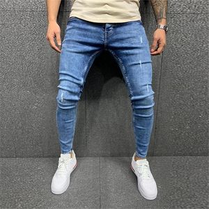 Jeans skinny da uomo blu Scratch Slim Pantaloni in denim Pantaloni a matita Autunno Street pantaloni in denim hip-hop moda Abbigliamento uomo 220726