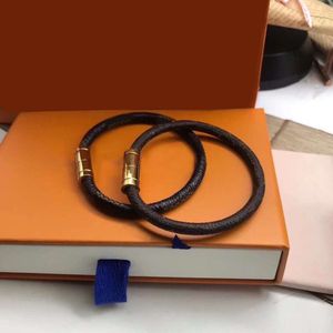 Fashion Designer Women Bracelet Charm Delicate Invisible Luxury Jewelry New High Quality Magnetic Buckle Gold Leather Bracelet Wristband Watch Strap Case on Sale