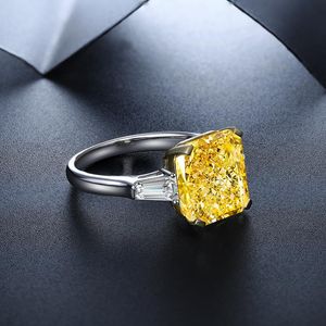 Küme Yüzük Yüksek Kalite 5.0ct Üç Taş 925 Gümüş Bant Moda Taş Takı Nişan Düğün Kadın Ringcluster